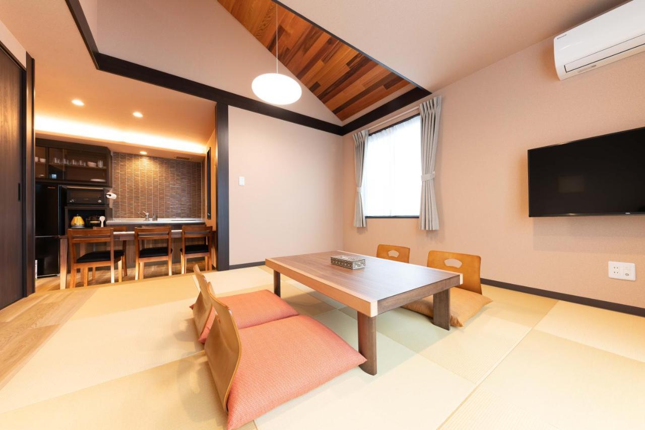 Апартаменти スタジオーネ 箱根強羅 East - Stagione Hakone Gora East Екстер'єр фото