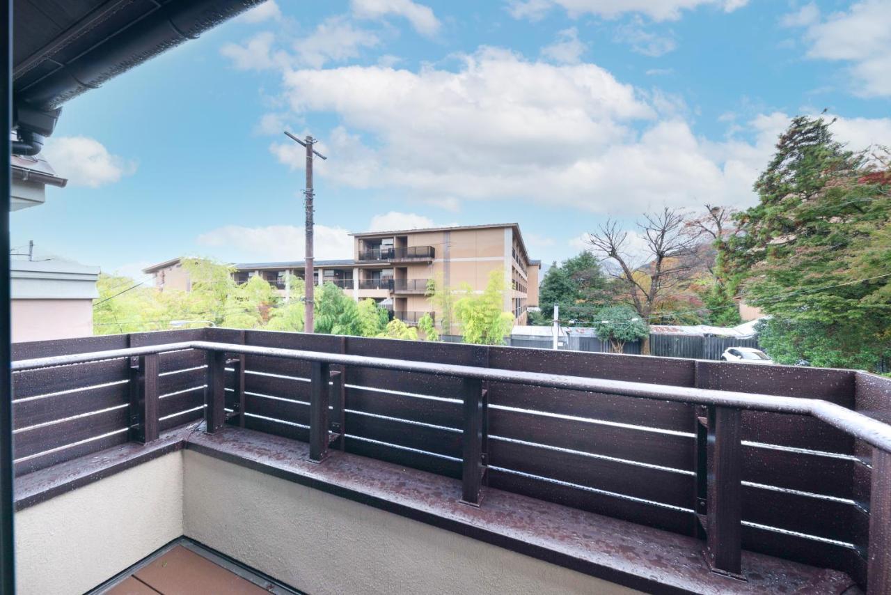 Апартаменти スタジオーネ 箱根強羅 East - Stagione Hakone Gora East Екстер'єр фото